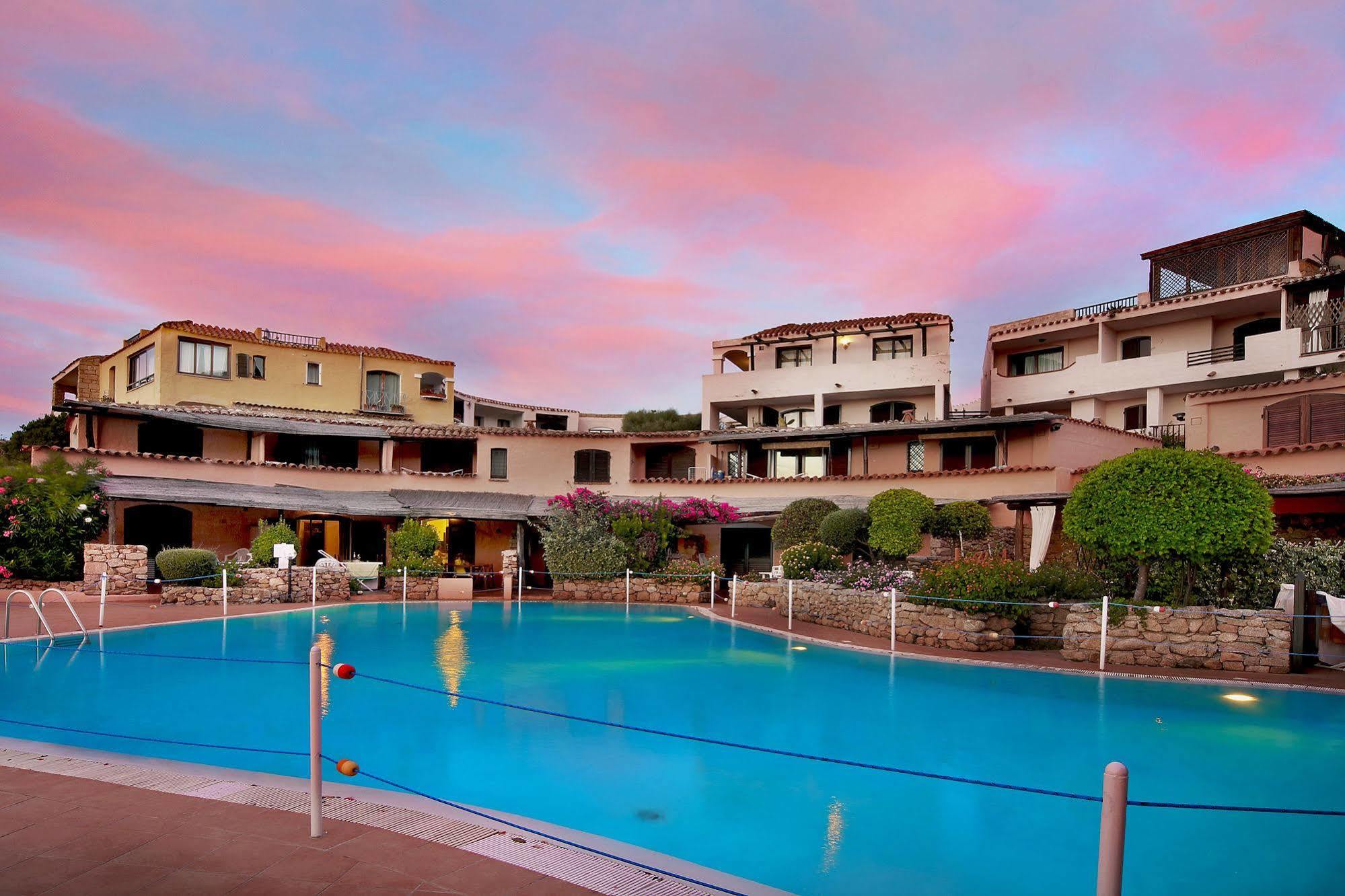 מלון פורטו צ'רבו Relais Colonna מראה חיצוני תמונה