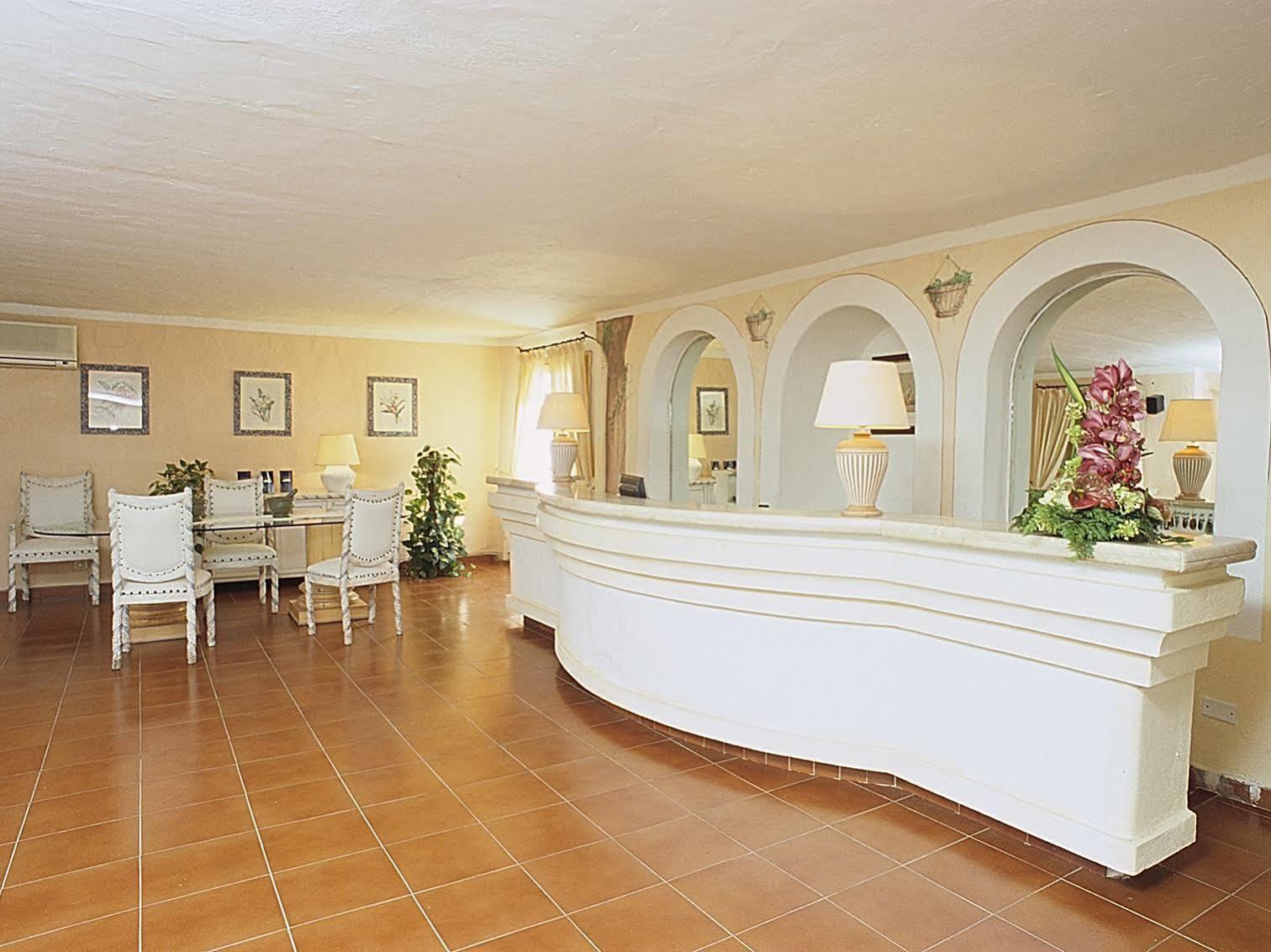 מלון פורטו צ'רבו Relais Colonna מראה חיצוני תמונה